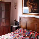 Casa Con Encanto En Pueblo Acantilado