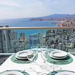 Two Bedroom Apartment With Sea Views - Floor 33