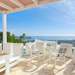 Graham Holiday Rentals - La Palmera