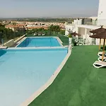 Sea And Mountain View Apartment