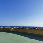 Apartamento Con Piscina A Unos Metros De La Playa