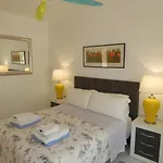 Villa Fig Tree Para 8 Personas