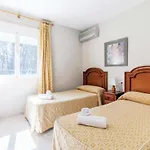 3383 Villa Encina