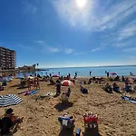 Appartement Proche Plage Avec Piscine En Centre Ville