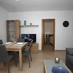 Pondarosa Penthouse 56 - Costa Carpediem