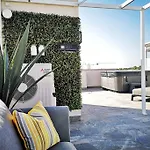 Black Sun. Modern Penthouse In Torrevieja
