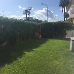 Alojamiento Acogedor Con Terraza Y Jardin
