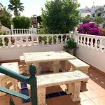 Villamartin, Lovely 2 Bed House, Short Walk To The Plaza.