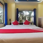 Oyo 13454 Dhaka Lodge