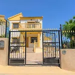 Villa Rose