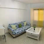 Delightful 3 Bedroom Apartment With Terrace E1Ev