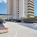 Nice Apartment In El Campello With 3 Bedrooms, Wifi And Outdoor Swimming Pool