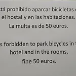 Hostal12