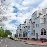 Beach Apartment Van Eken