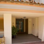 Apartamento Con Piscina, Parking Y Tranquilidad