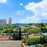 California Suite - All-Day Sunny 2-Bedroom Apartment