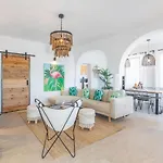 Villa Carolima - Heated Pool