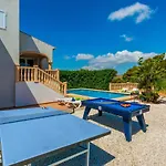 Villa Valeta By Villa Plus
