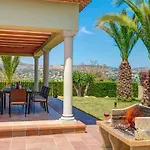 Villa Fresno By Villa Plus