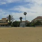 Bonito Apartamento En Primerla Linea De Playa