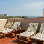 Apartment Near The Beach