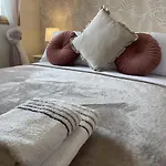 Modern 2-Floor Penthouse With Sea Views - Sleeps 7