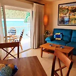 Apartamento En Primera Linea De Playa Con Increibles Vistas