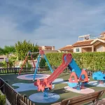 Lovely Apartment In Santa Pola With Wifi