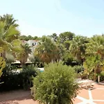 Beautiful 2 Bed Apartment On Villamartin Plaza