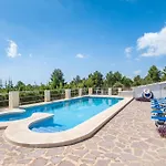 Gran Villa La Marina