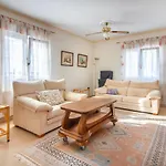 Cozy Home In Torrevieja With Wifi