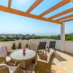 Cb Living- Spacious Sea View Duplex With Private Jacuzzi