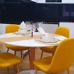 La Sal Lux Studio 1