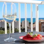 New Apartment With Sea View Of Andrew And Natallia