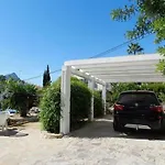 Villa-Tina-8-Pax