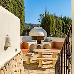 Casa Orense -By Aldertons