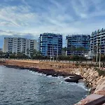 Nice Apartment Near The Sea