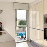 Lovely Home In Alicante With Wifi