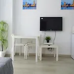 Apartamento En Centro A 150M Del Mar Apolo B