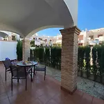 Impresionante Piso De Planta Baja Cerca Al Mar