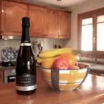 Casa Dina - Ferienhaus Fuer 4 Personen Mit Grossem Gemeinschaftspool