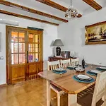 La Isla Casa Barnaby