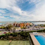 Completamente Reformado Con Vistas Al Mar Y Piscina
