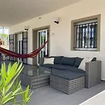Denia'S Beach House - Ouanalao