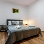 Nuevo, Vistas Mar, Terraza,1 Min Playa, Ascensor,D