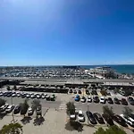 Apartamento Con Preciosas Vistas A Pie De Playa
