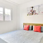 Butterfly Villa - 4 Bedrooms With Pool & Private Playground