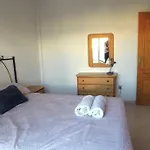 Beautifully Presented 5 Bedroom Villa With Wifi