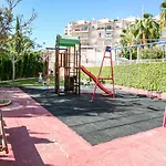 Beautiful Apartment In El Campello With Wifi, Outdoor Swimming Pool And Swimming Pool