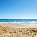 Beautiful Apartment In El Campello With Wifi, Outdoor Swimming Pool And Swimming Pool